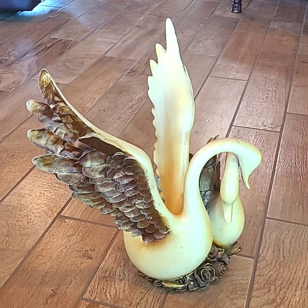 Vintage Swan Large Sculpture Candle Holder Rare Decor Love Birds Beautiful - Picture 6 of 16